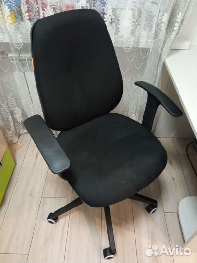 Компьютерное кресло