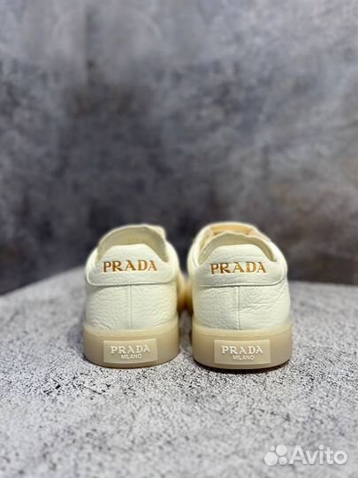 Кроссовки Женские Prada