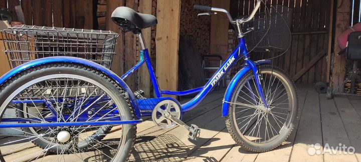 Трехколесный велосипед новый