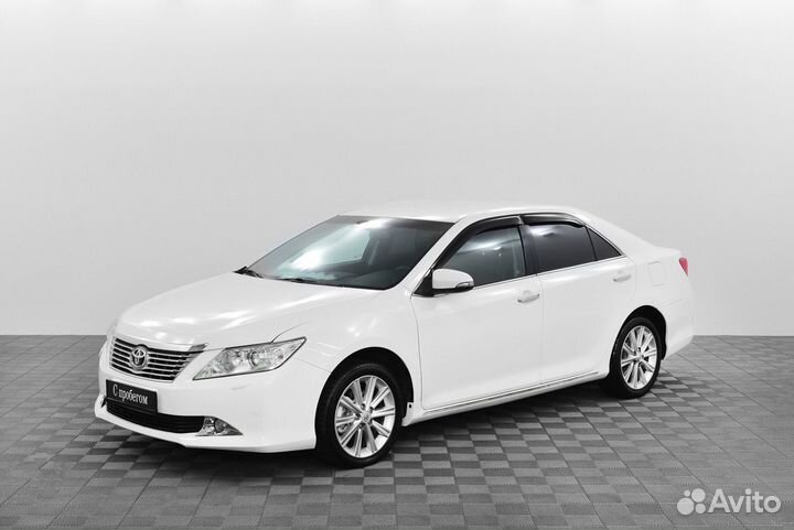 Toyota Camry 2.5 AT, 2014, 135 000 км