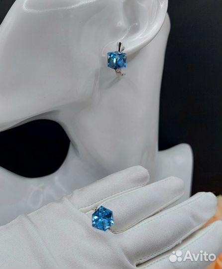 Серебряный комплект с кристаллом swarovski