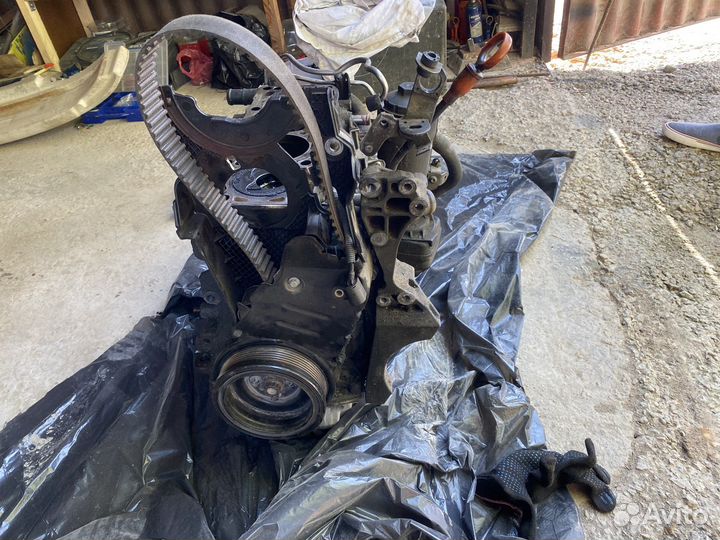 Мотор двигатель BLS 1.9 TDI по запчастям, разбор