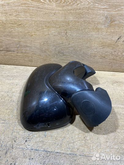 Зеркало правое Renault Trafic 2 Арт. 7720686