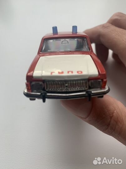 Модель 1:43 СССР Волга 31-02