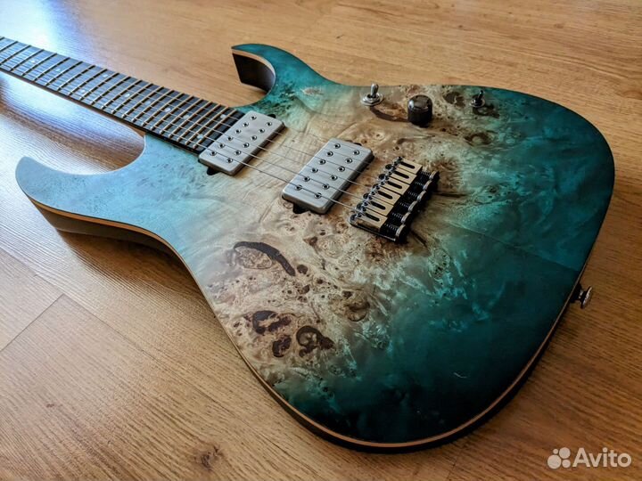 Электрогитара Ibanez Premium RG1121PB