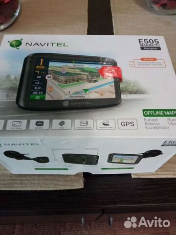 Навигатор navitel E505 magnetic