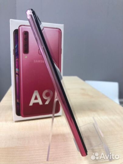 Смартфон Samsung Galaxy A9 (2018) 6/128GB