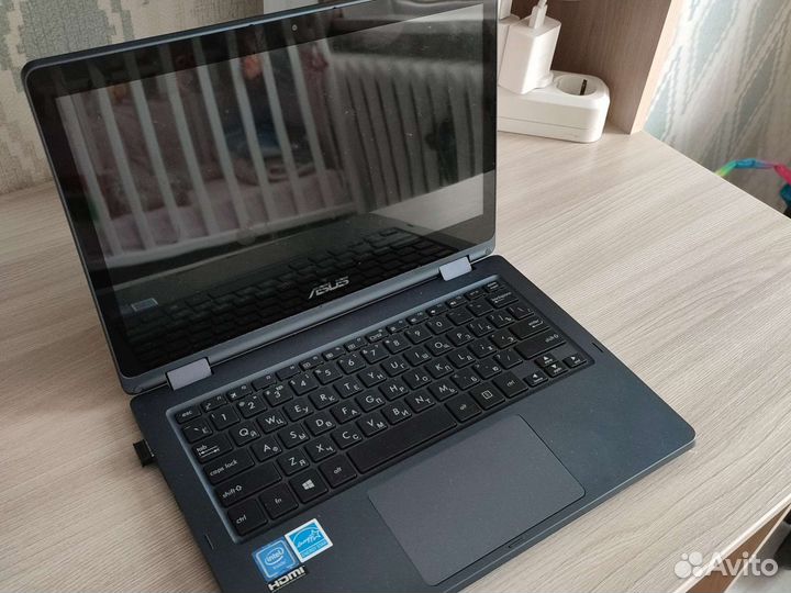 Планшет ноутбук 2 в 1