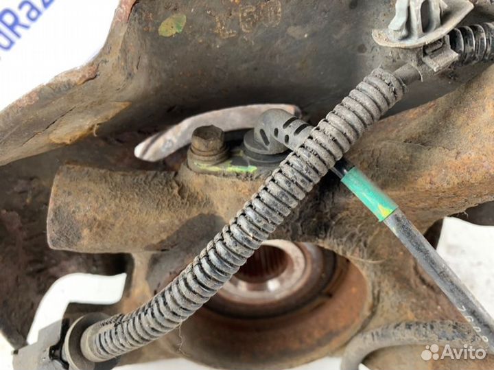 Кулак поворотный передний левый Hyundai Tucson JM