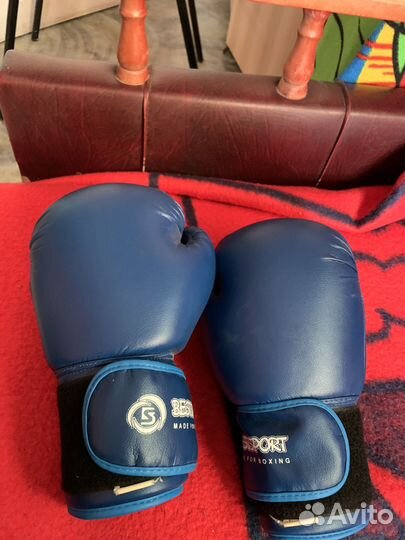 Боксёрские перчатки