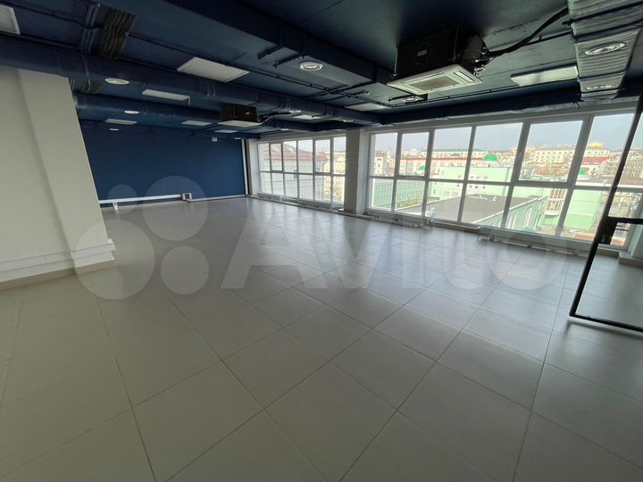 Офис (Бизнес центр класса А), 300 м²