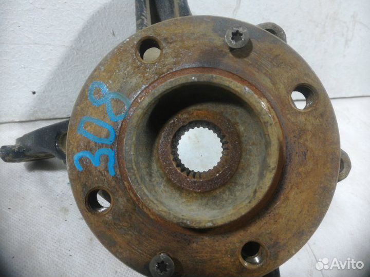 Кулак поворотный передний правый Peugeot 308