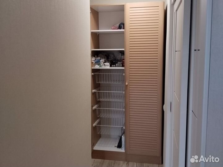 Шкаф