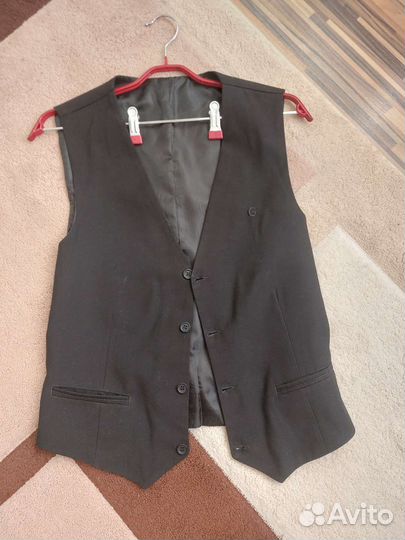 Жилетка для мальчика 140 146