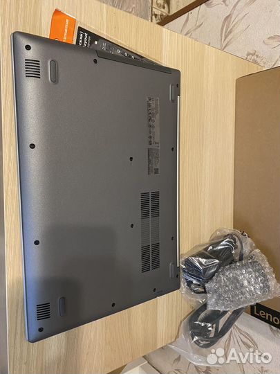 Ноутбук lenovo