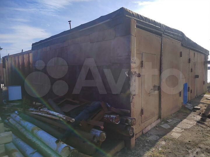 Гараж, > 30 м²