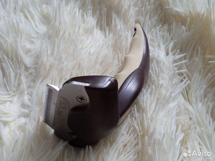 Чесалка для шерсти животных