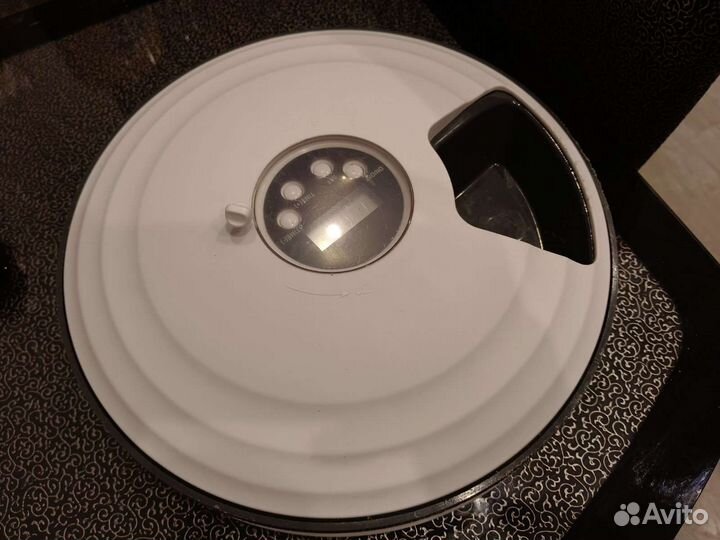 Автоматическая кормушка для животных