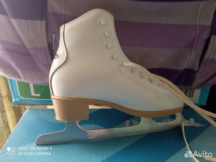 Коньки risport (италия)фигурные 39р новые