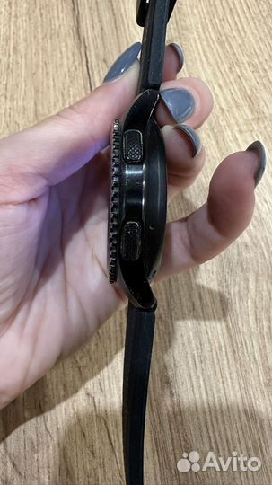 Часы Samsung Gear s3 classic