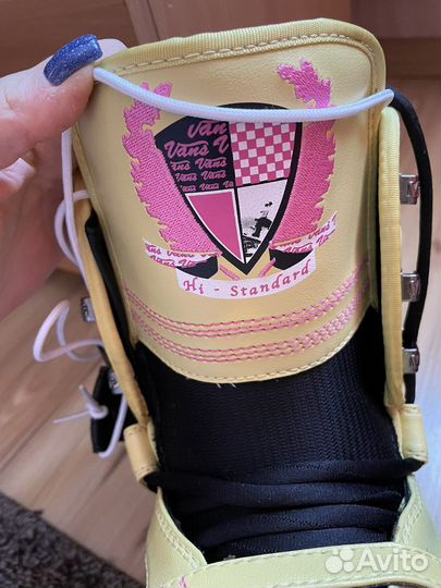 Сноубордические ботинки женские Vans