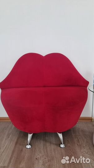 Продам дизайнерский диван