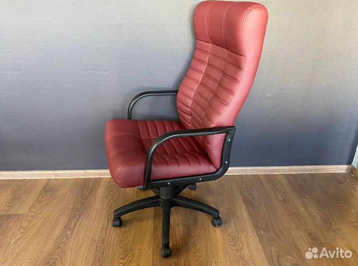 Офисное кресло. Удобное