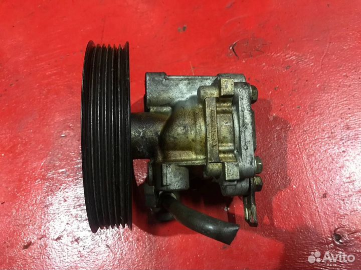 Насос гура Mitsubishi Outlander 1 4G69 2.4