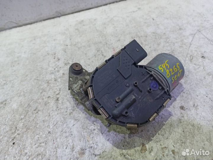 Моторчик стеклоочистителя передний 5F1955023A