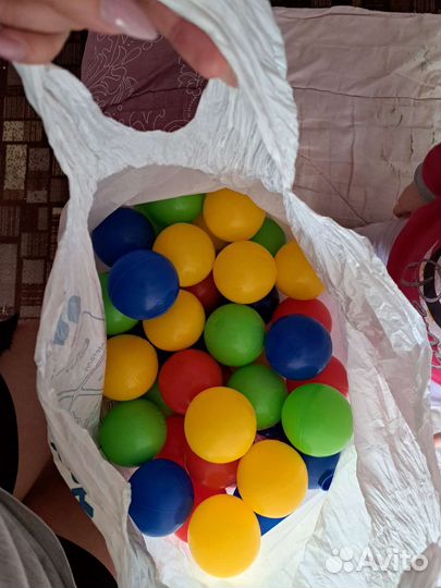 Бассейн с шариками