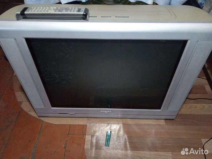 Огромный телевизор Philips