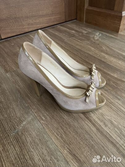 Туфли бежевые замша 37