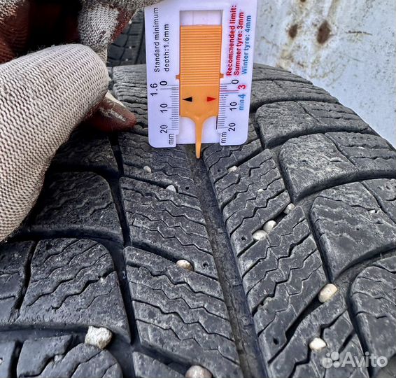 Michelin X-Ice North XIN2 225/50 R18