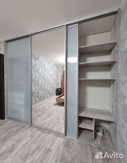 Встраиваемый шкаф