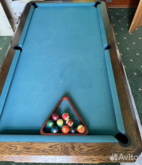 Бильярдный стол