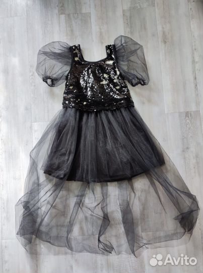 Платье на девочку 140 нарядное