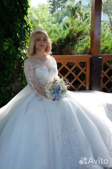 Продам свадебное платье