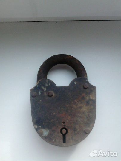 Замок амбарный