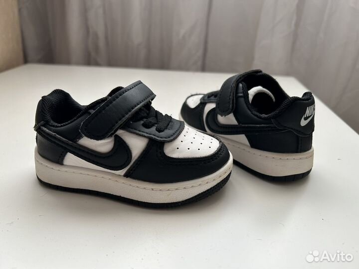 Кроссовки Nike