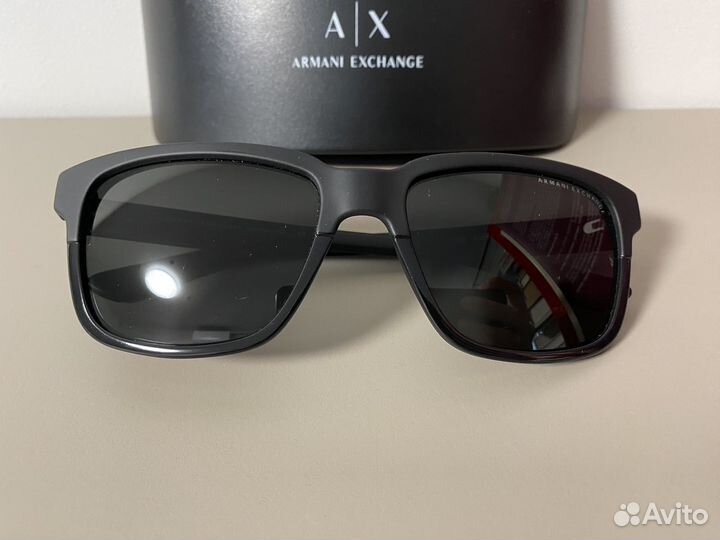Солнцезащитные очки Armani Exchange OAX4026S