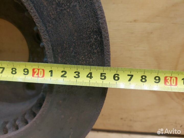 Диск тормозной передний Mitsubishi Delica Van