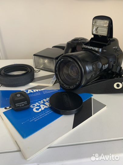 Пленочный Olympus IS 3000, вспышка и сумка