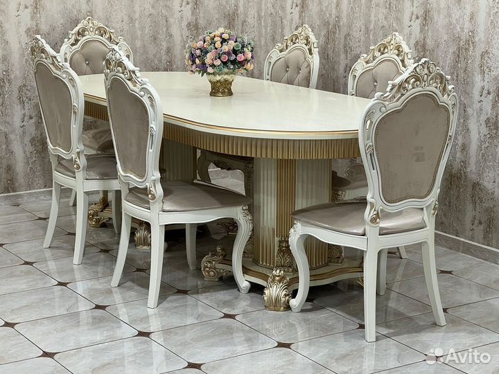 Комплект стол и стулья