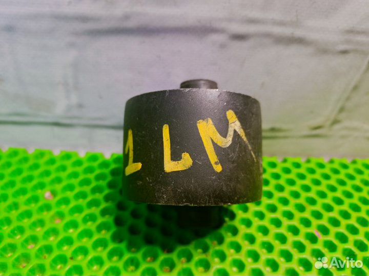 Сайлентблок подушки двигателя левый Toyota Corolla