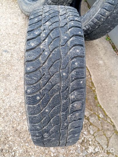 Viatti Bosco Nordico V-523 215/65 R16 98T