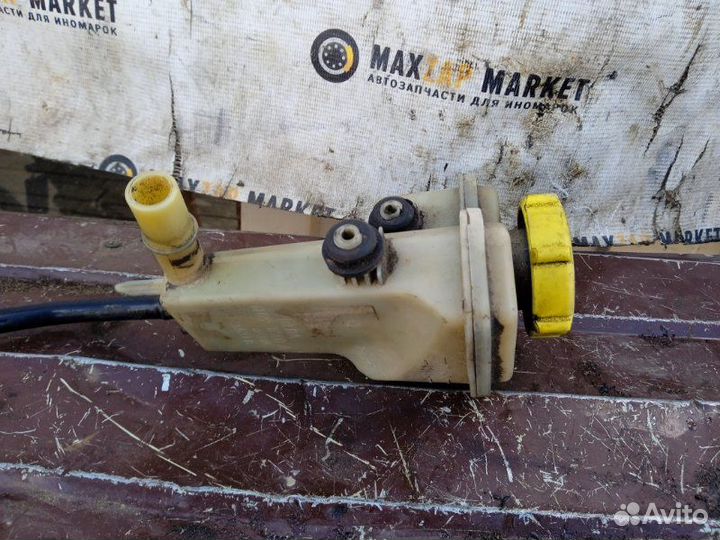 Бачок гидроусилителя Ford Fusion 2002 (б/у)