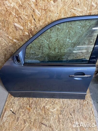 Дверь передняя w210