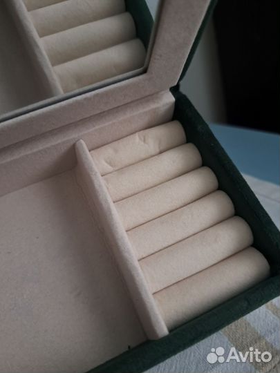 Интерьерный диванчик-шкатулка