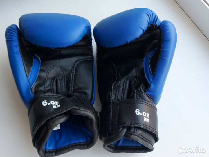 Боксерские перчатки