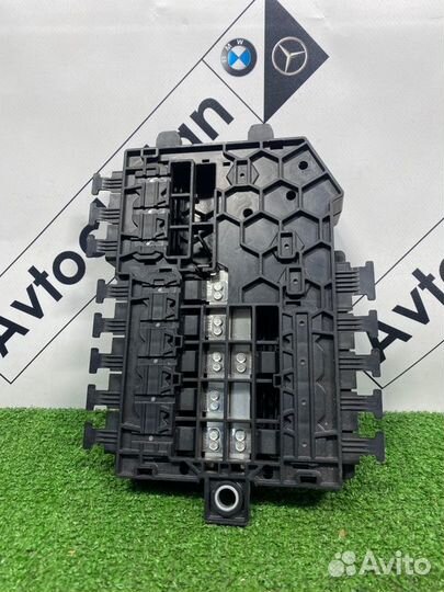 Блок предохранителей передний Mercedes-Benz